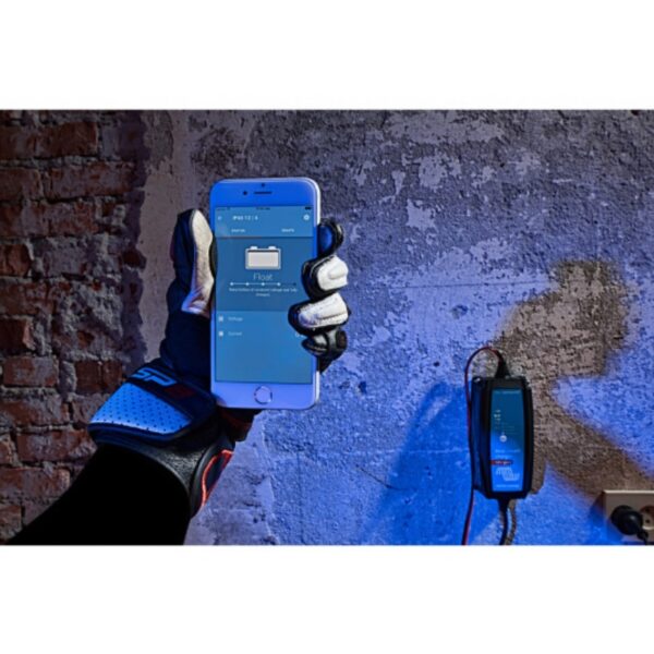 Victron Energy Blue Smart Charger IP65 – 12V 15A with DC Connection - Image 3